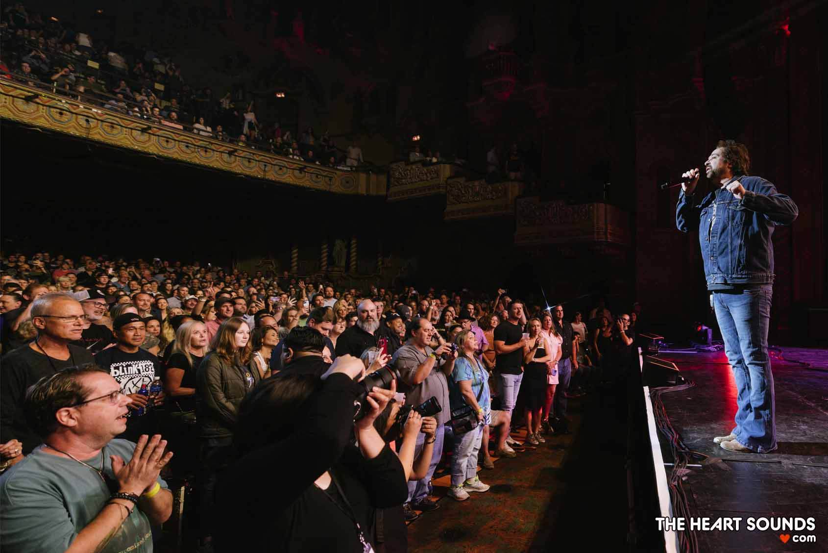 COUNTING CROWS at The Majestic Theatre | The Heart Sounds