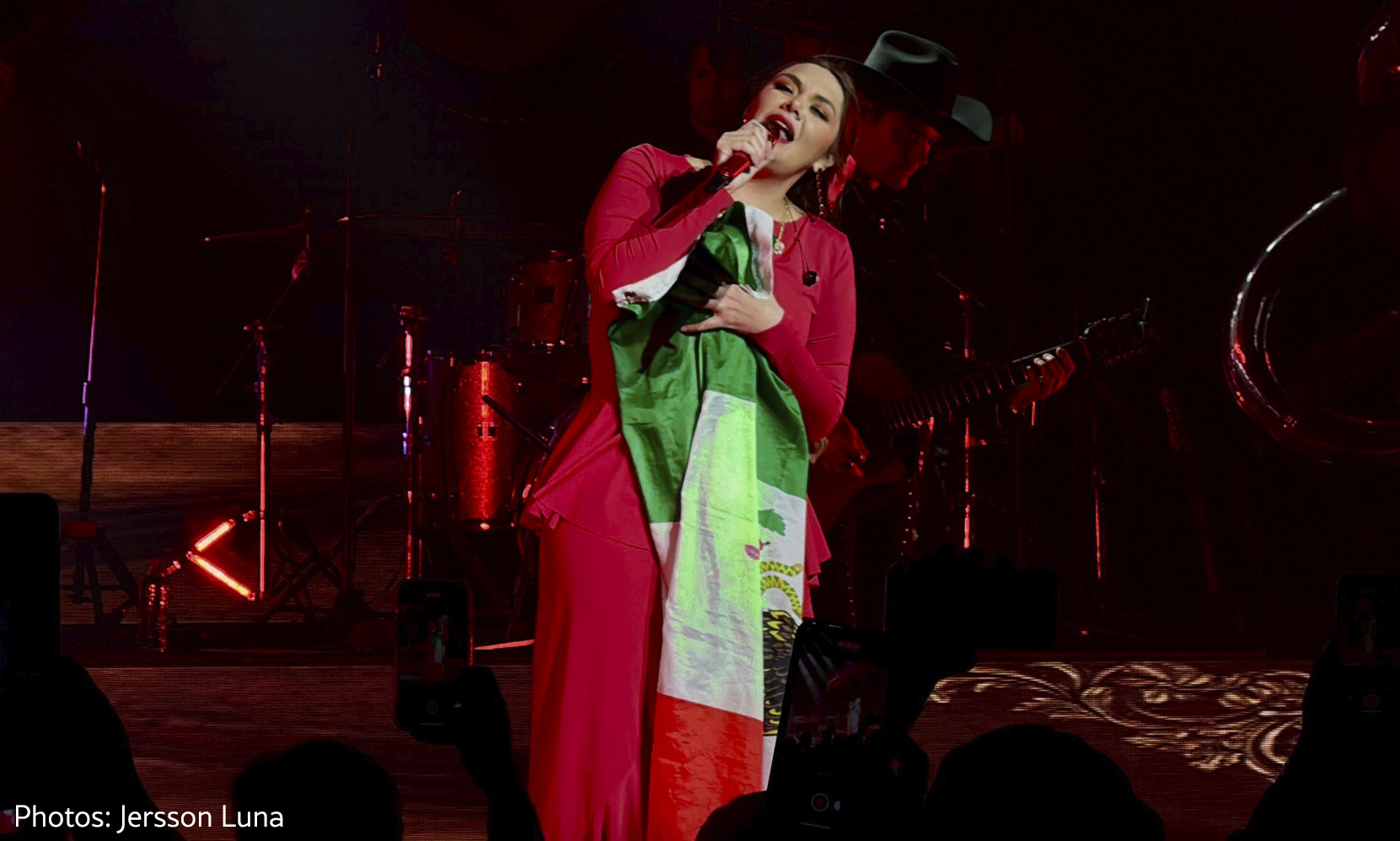 YURIDIA’s ‘Sin Llorar’ Tour Left San Antonio in Tears of Joy! | The