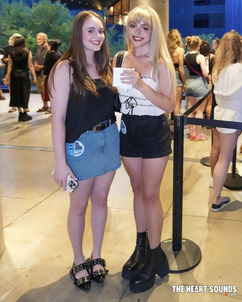 Fans/Yungblud - Photo: Nacho DelaGarza