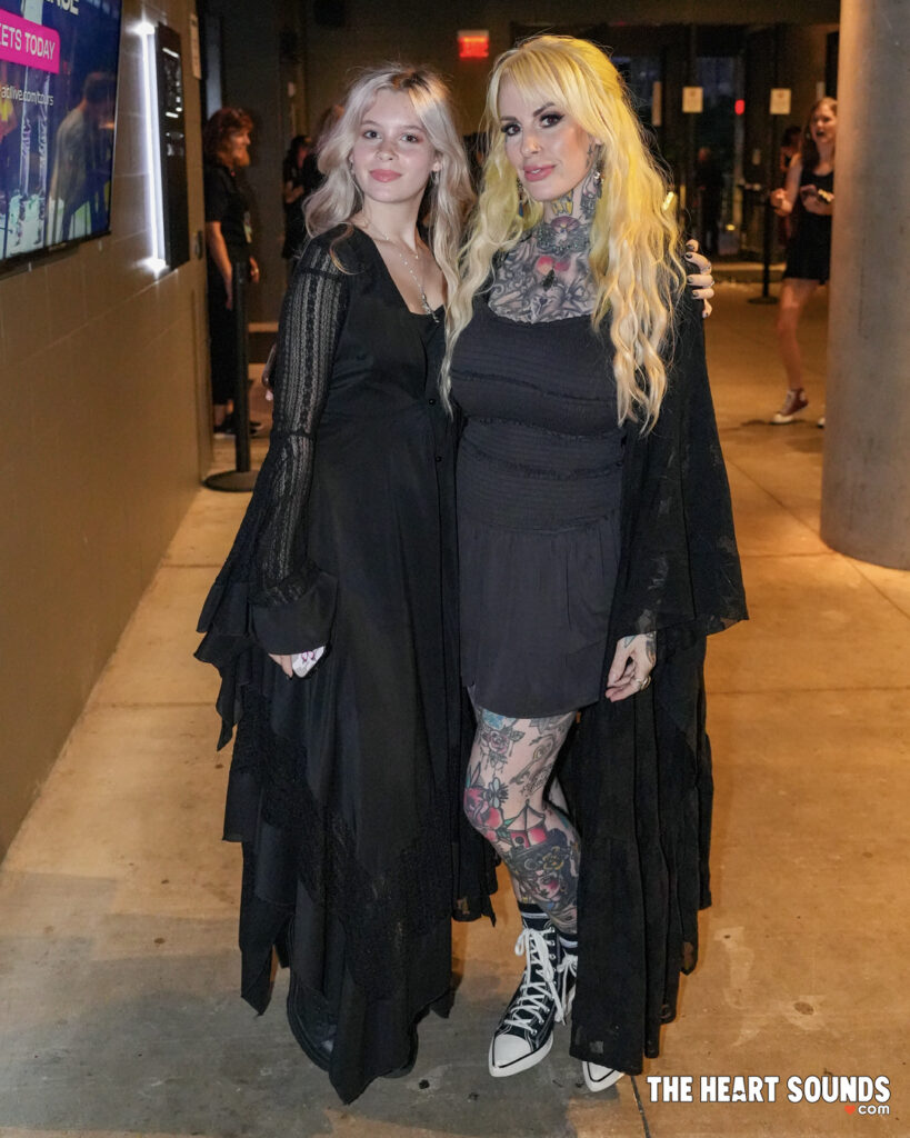 Fans/Yungblud - Photo: Nacho DelaGarza