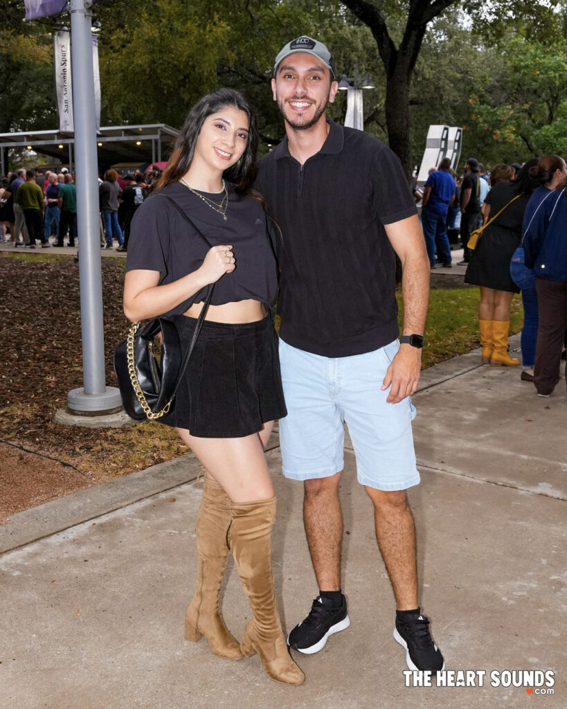 Fans/Maná - Photo: Nacho DelaGarza