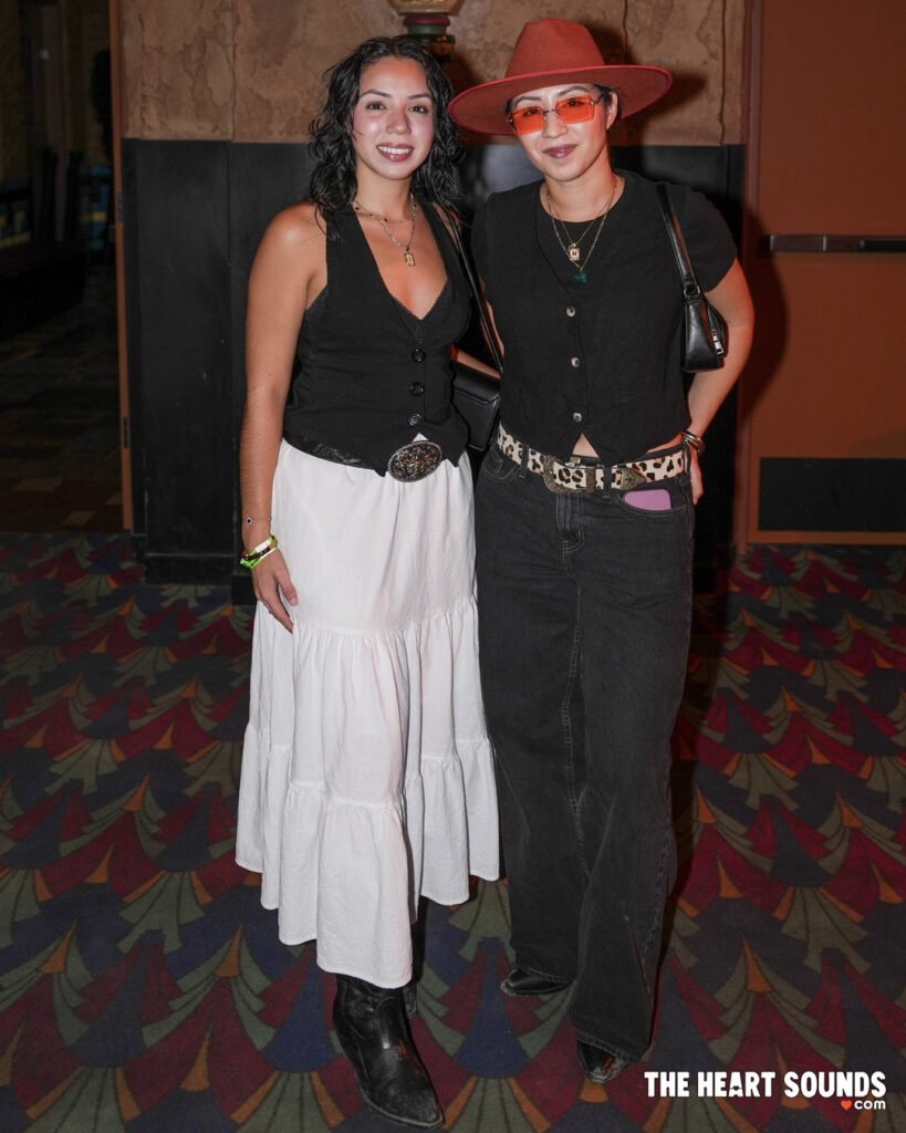 Fans/Durand Jones - Photo: Nacho DelaGarza