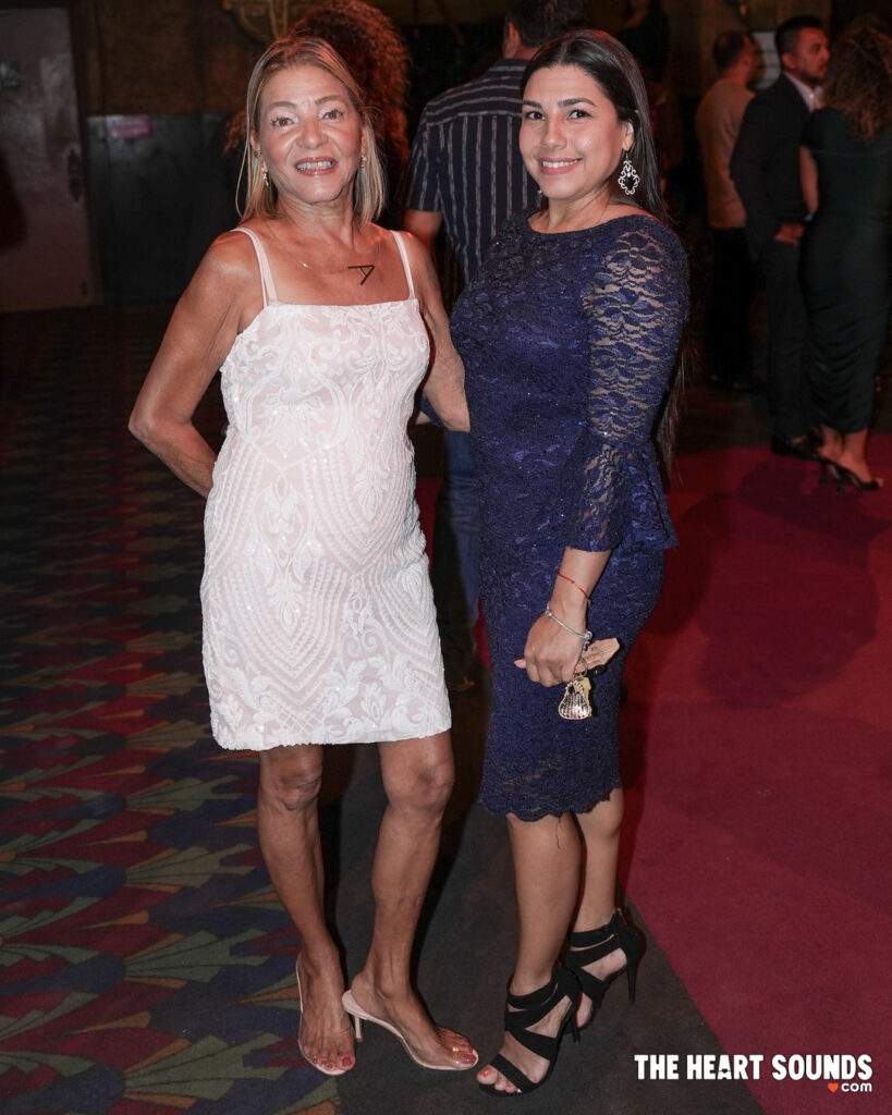 Fans/Natalia Jiménez - Photo: Nacho DelaGarza