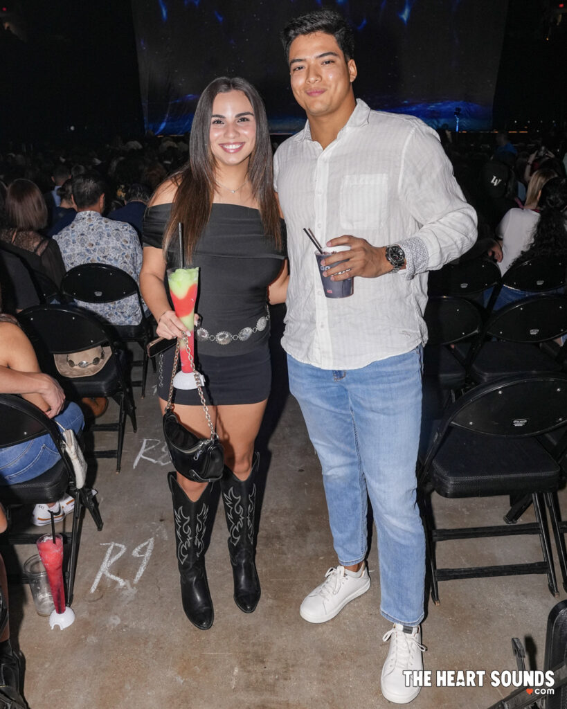 Fans/Maná - Photo: Nacho DelaGarza