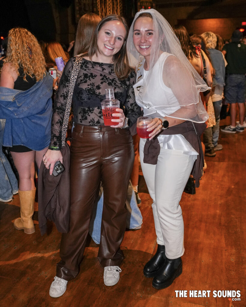 Fans/Role Model - Photo: Nacho DelaGarza