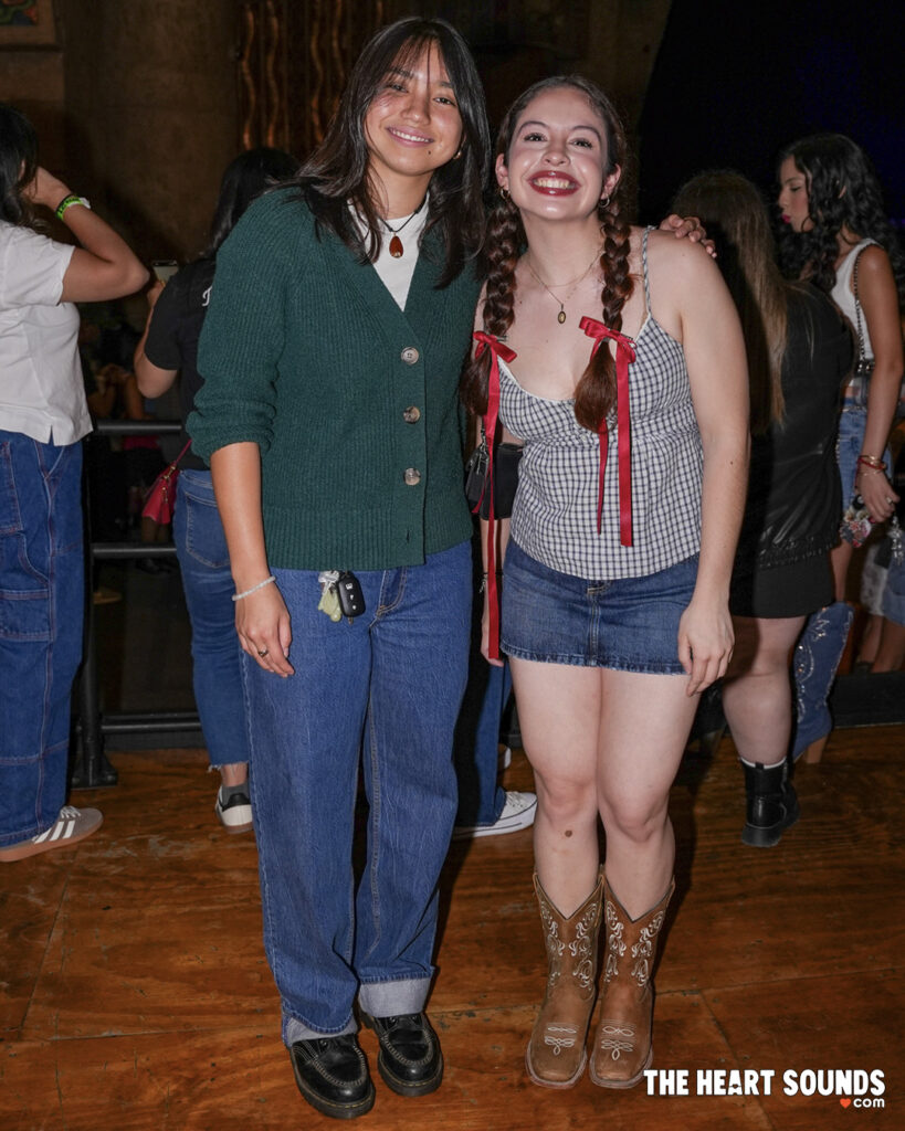 Fans/Role Model - Photo: Nacho DelaGarza