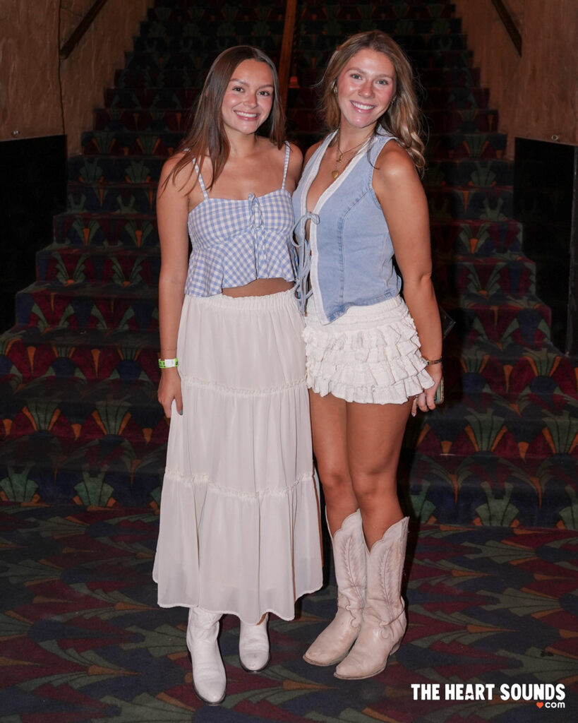 Fans/Role Model - Photo: Nacho DelaGarza