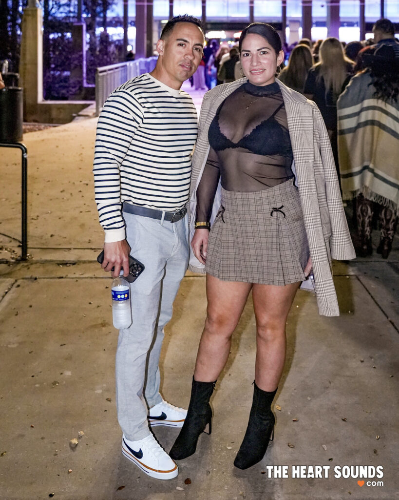 Fans / Christian Nodal - Photo: Nacho DelaGarza