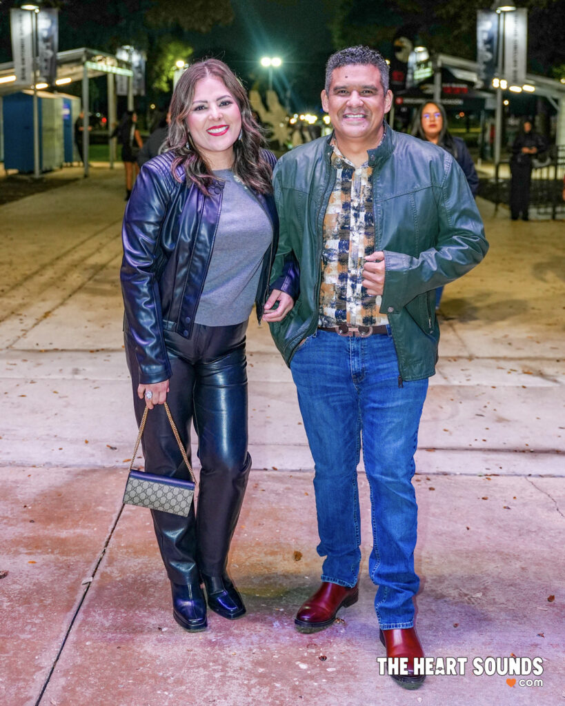 Fans / Christian Nodal - Photo: Nacho DelaGarza