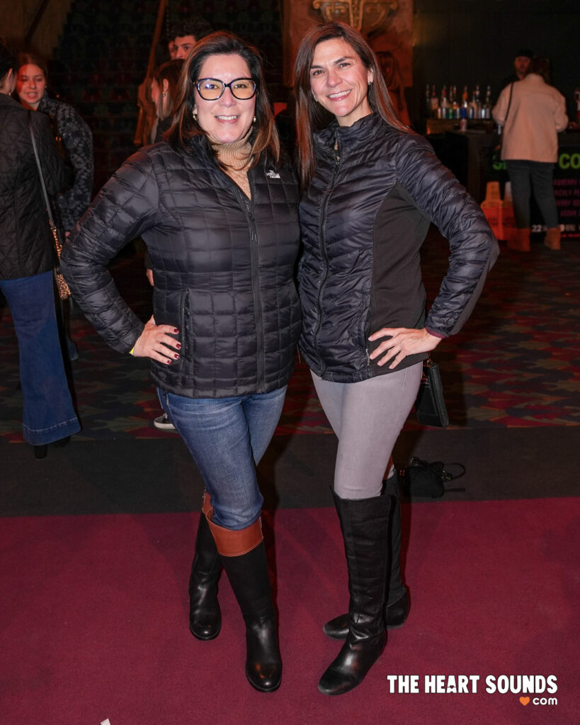 Fans / Jesse & Joy - Photo: Nacho DelaGarza