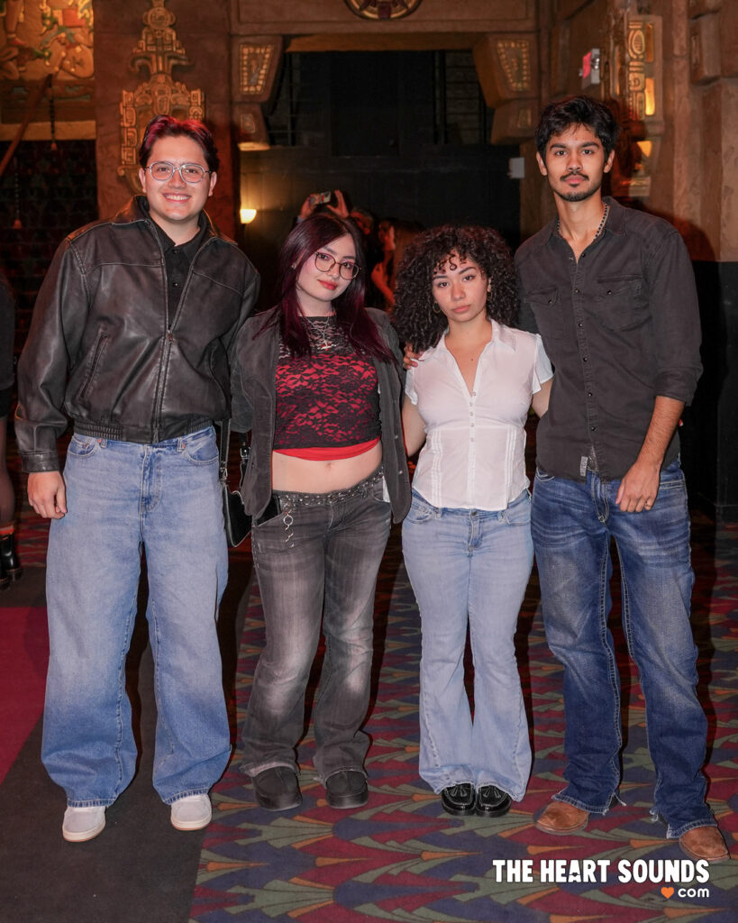 Fans / Caifanes - Photo: Nacho DelaGarza