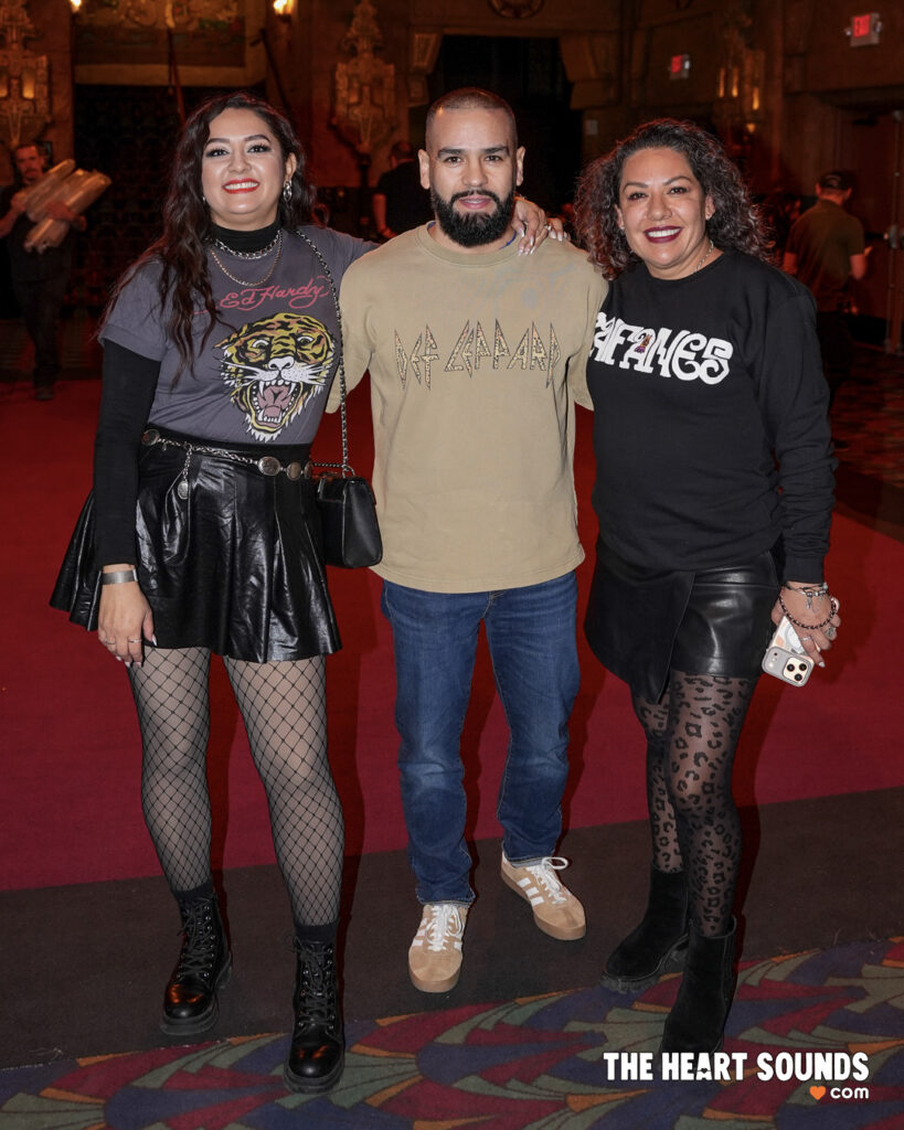 Fans / Caifanes - Photo: Nacho DelaGarza