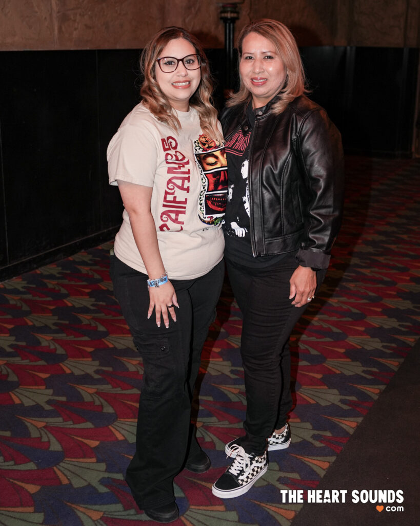 Fans / Caifanes - Photo: Nacho DelaGarza