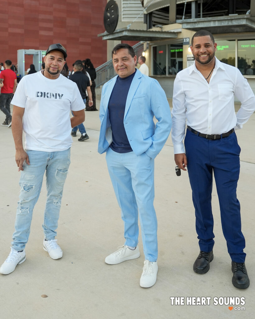 Fans / Arjona - Photo: Nacho DelaGarza