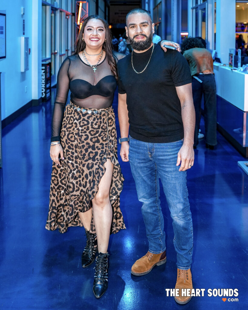 Fans / Camila - Photo: Nacho DelaGarza