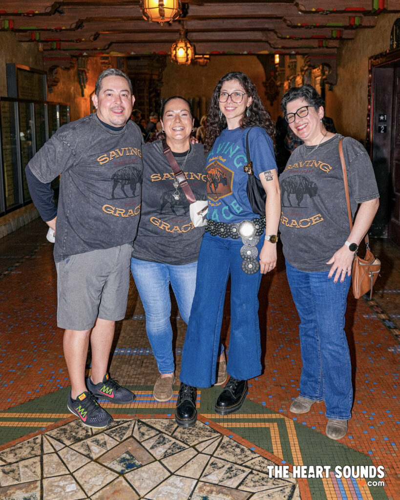 Fans / Robert Plant - Photo: Nacho DelaGarza