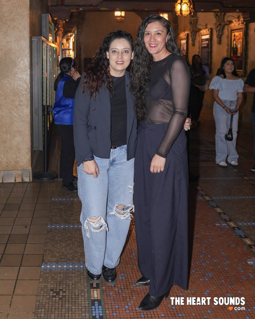 Fans / Humbe - Photo: Nacho DelaGarza