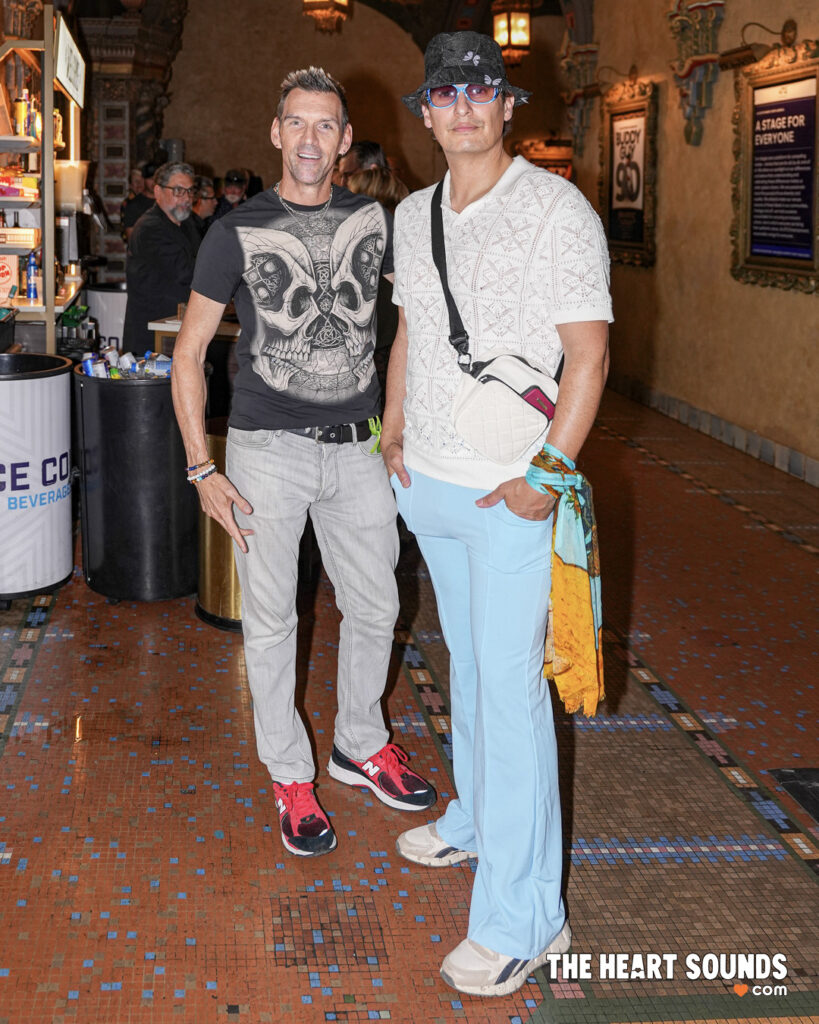 Fans / Robert Plant - Photo: Nacho DelaGarza