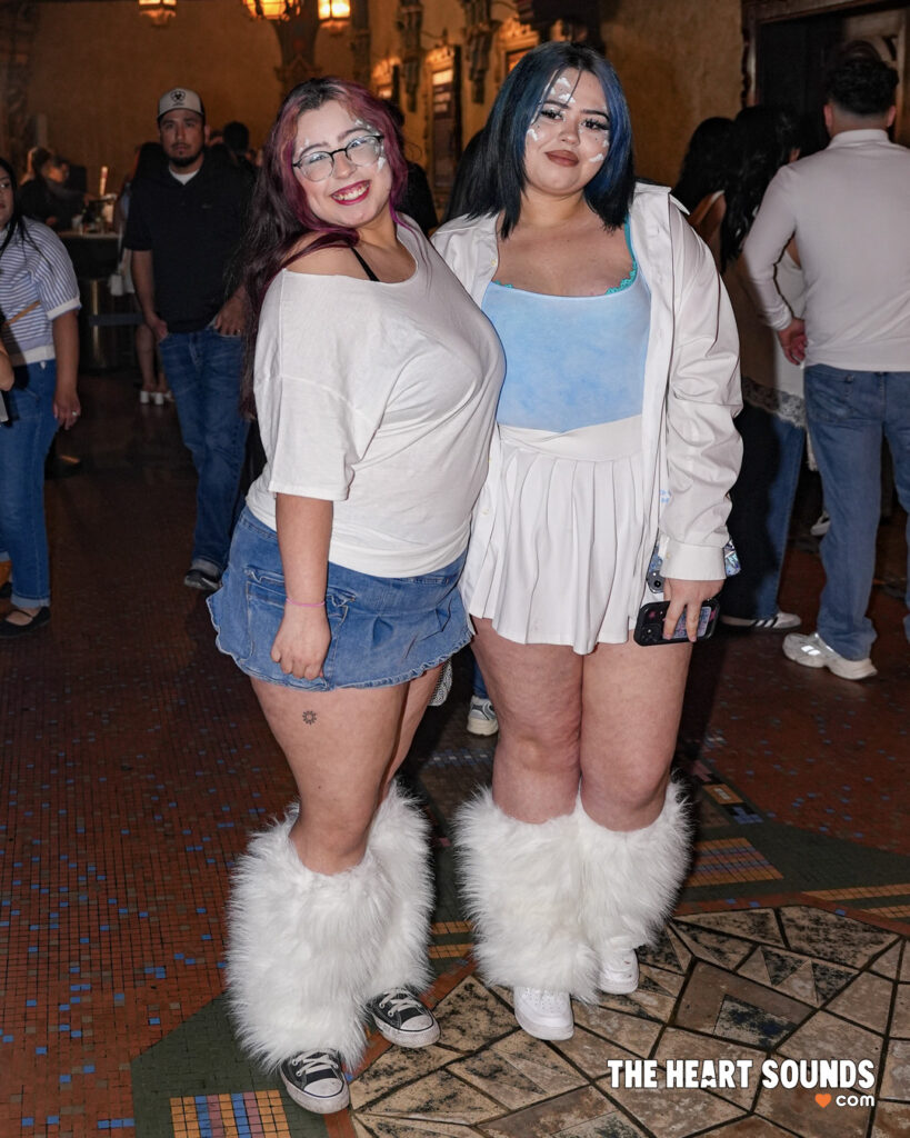 Fans / Humbe - Photo: Nacho DelaGarza