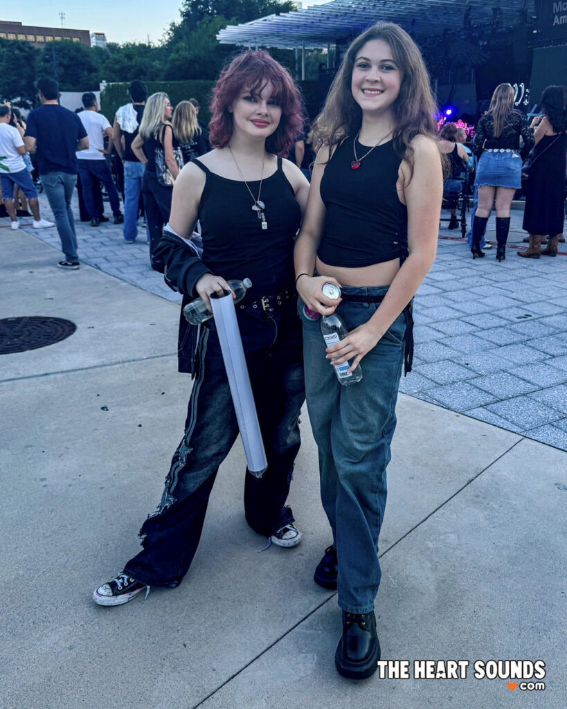Fans / Yungblud - Photo: Nacho DelaGarza