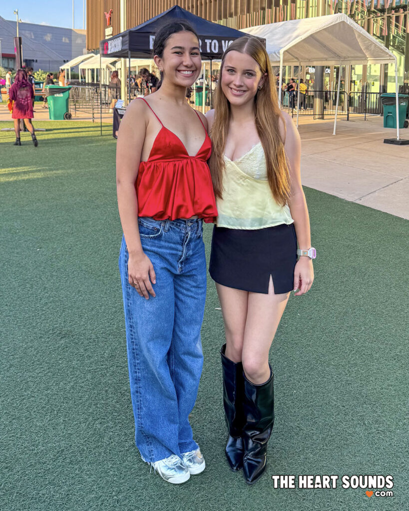 Fans - Louis Tomlinson - Photo: Nacho DelaGarza