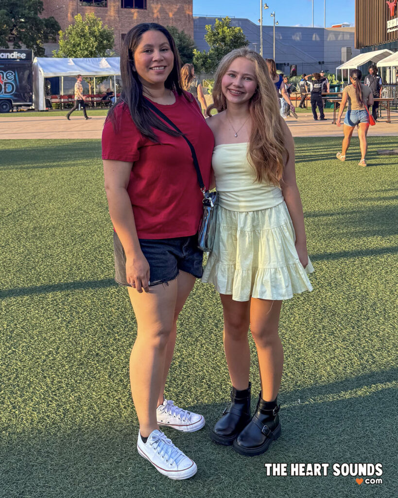 Fans - Louis Tomlinson - Photo: Nacho DelaGarza