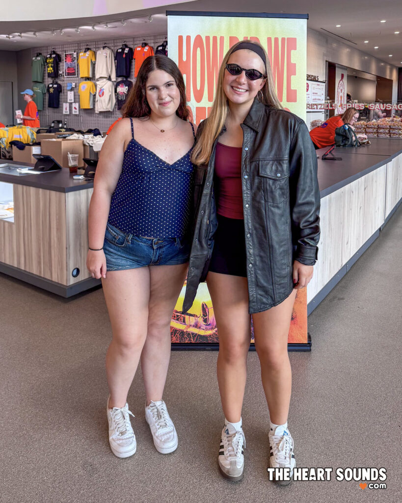 Fans - Louis Tomlinson - Photo: Nacho DelaGarza