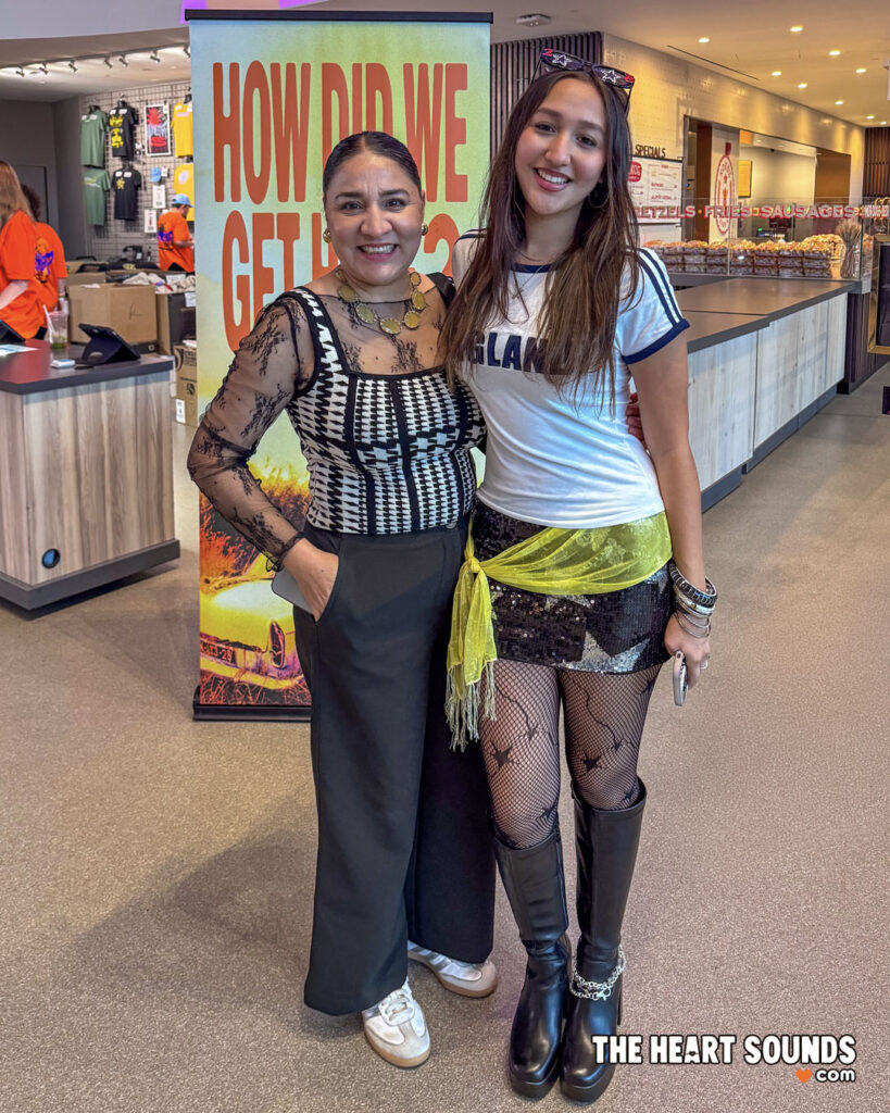Fans - Louis Tomlinson - Photo: Nacho DelaGarza