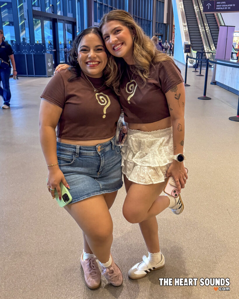 Fans - Louis Tomlinson - Photo: Nacho DelaGarza