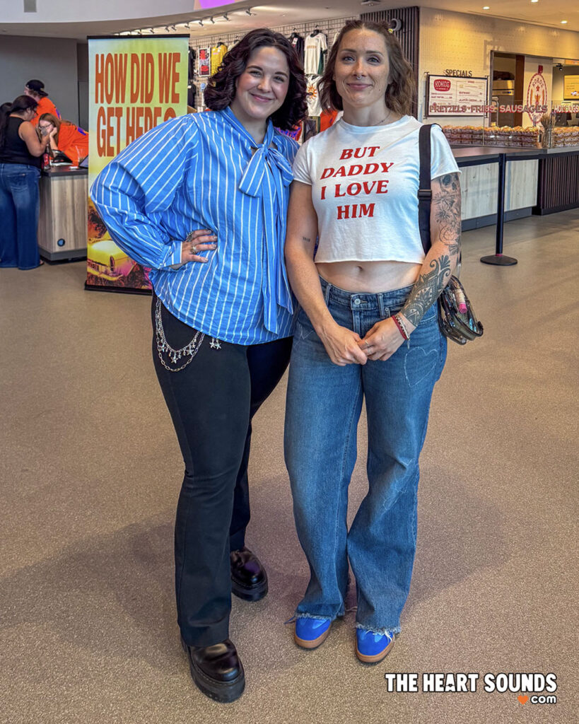 Fans - Louis Tomlinson - Photo: Nacho DelaGarza