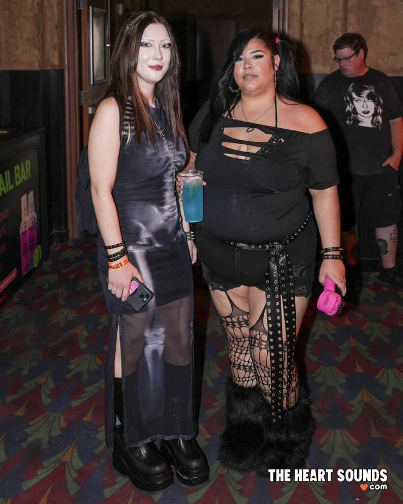 Fans / Kittie - Photo: Nacho DelaGarza