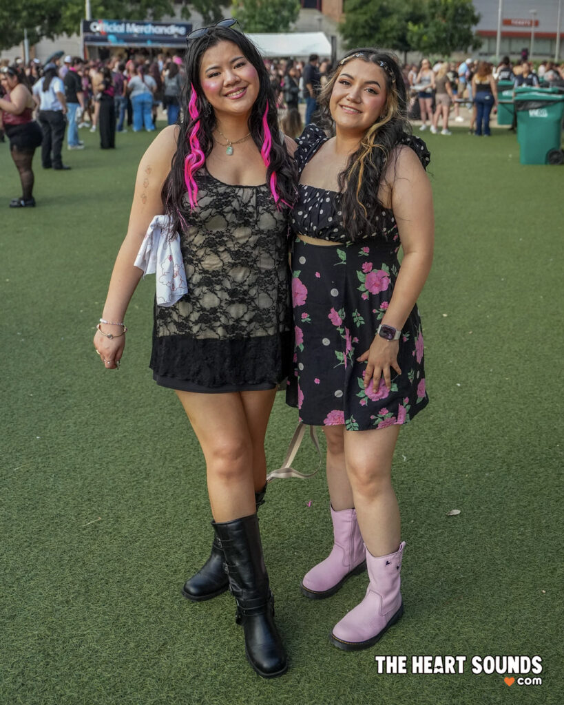 Fans - 5SOS - Photo: Nacho DelaGarza