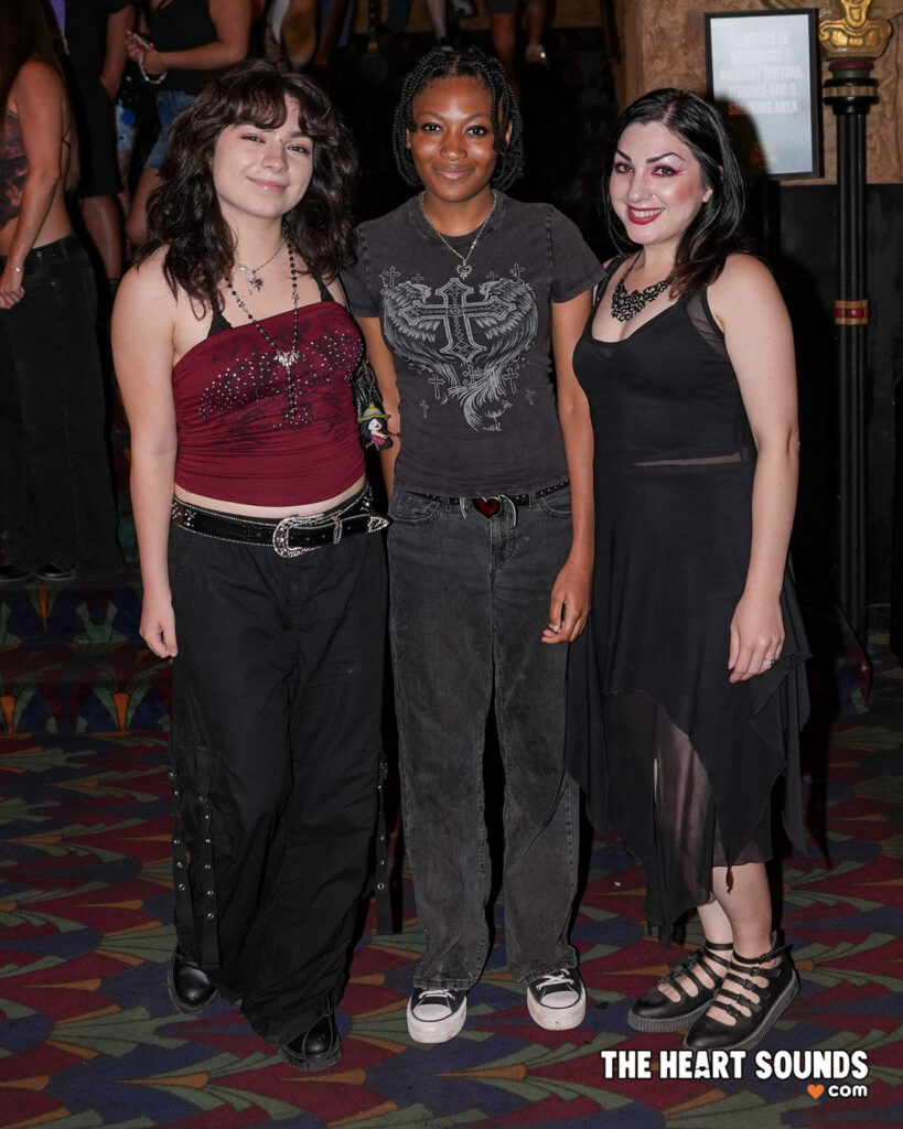 Fans / Kittie - Photo: Nacho DelaGarza