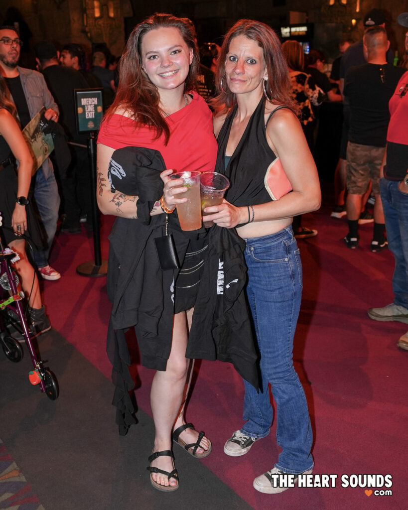 Fans / Flyleaf - Photo: Nacho DelaGarza