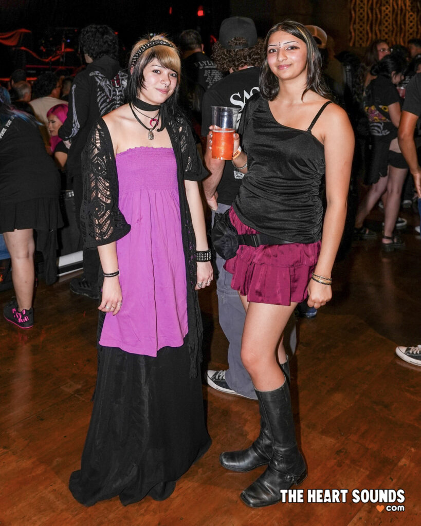 Fans / Flyleaf - Photo: Nacho DelaGarza