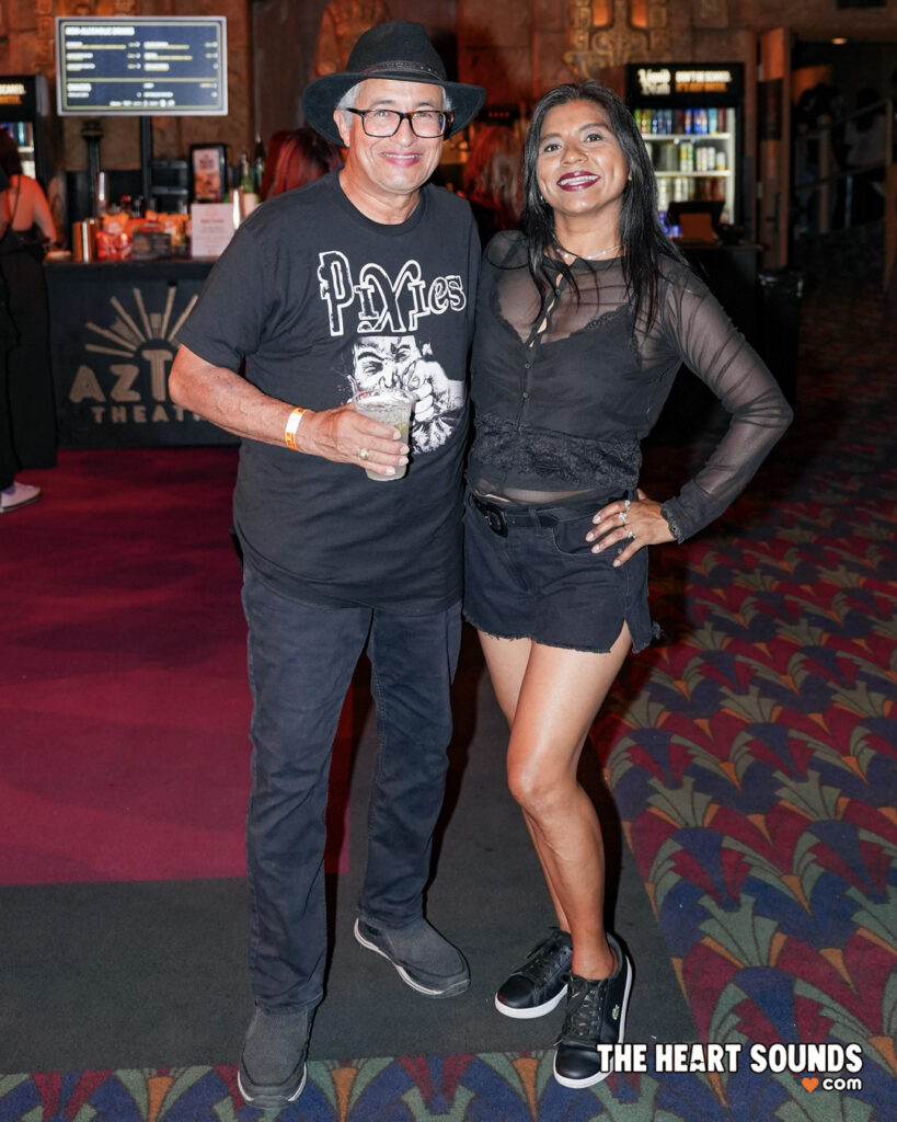 Fans / Flyleaf - Photo: Nacho DelaGarza