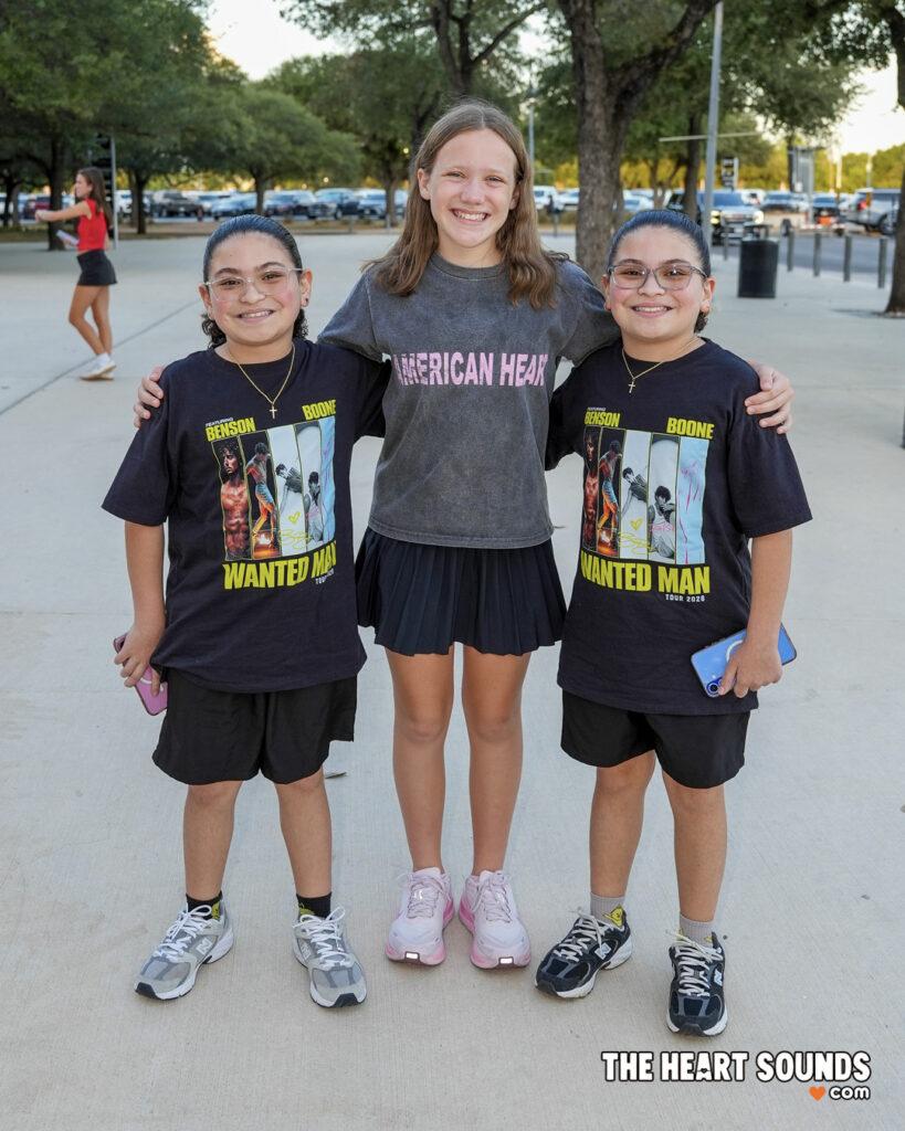Fans / Benson Boone - Photo: Nacho DelaGarza