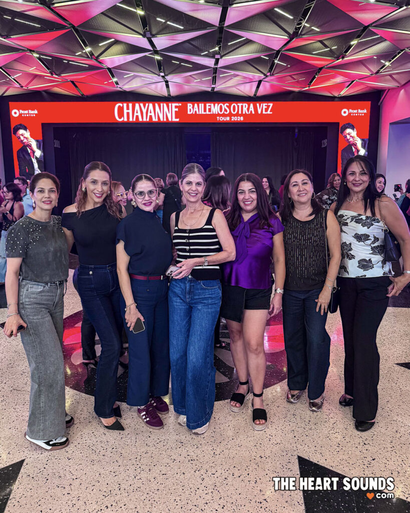 Fans / Chayanne - Photo: Nacho DelaGarza