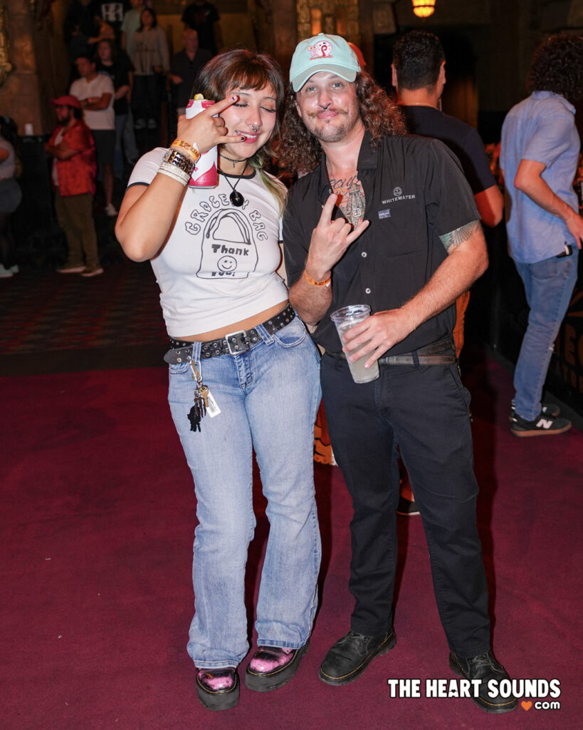 Fans / The Midnight - Photo: Nacho DelaGarza