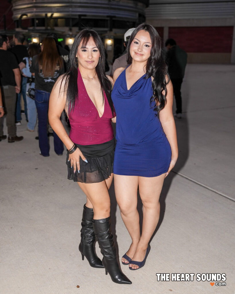 Fans / Don Omar - Photo: Nacho DelaGarza