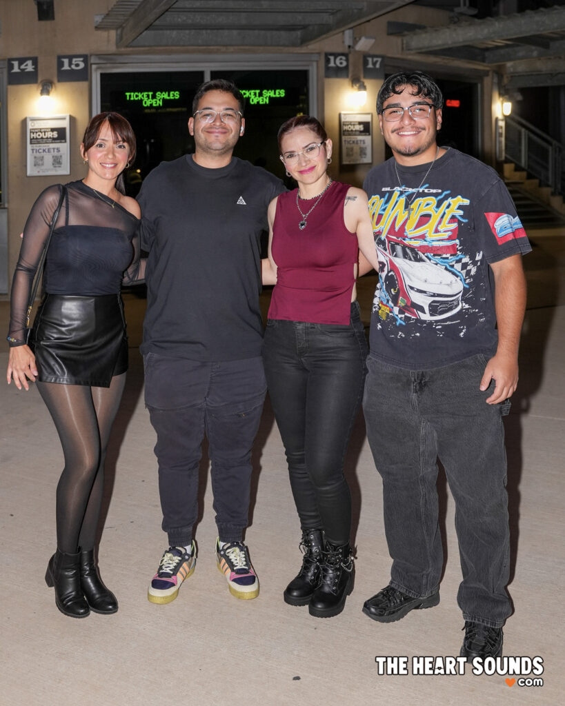 Fans / Don Omar - Photo: Nacho DelaGarza